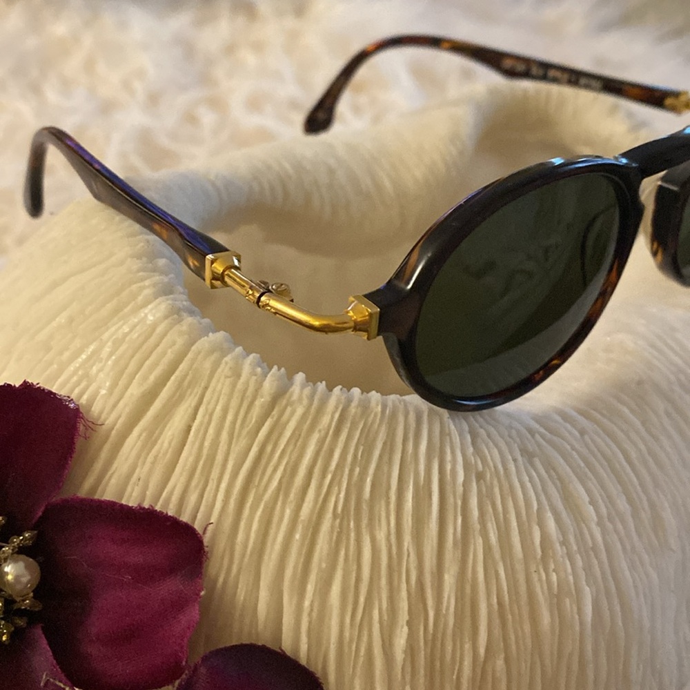 Vintage RAY BAN B & L sunglasses - Picture 6 of 16